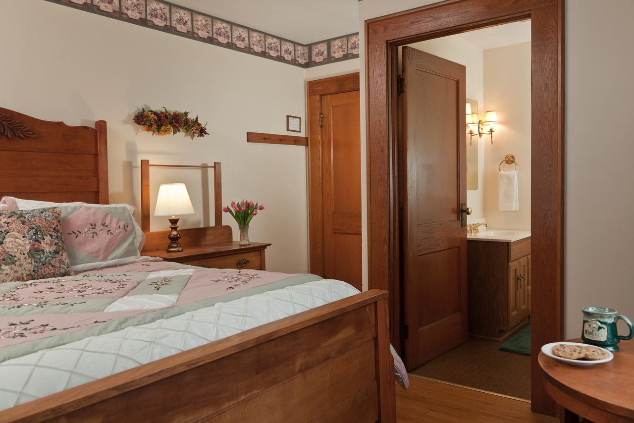 The White Oak Inn Zuck Ngoại thất bức ảnh