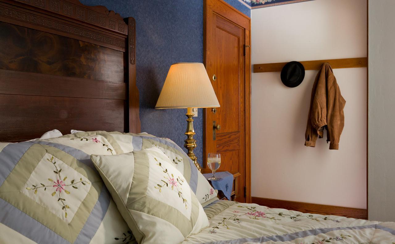 The White Oak Inn Zuck Ngoại thất bức ảnh